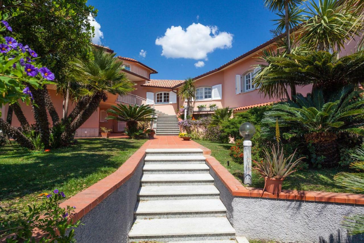 Tony Home Olbia Exterior photo